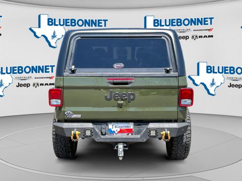 Used 2023 Jeep Gladiator Sport AWD/4WD image 6