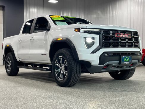 Certified 2023 GMC Canyon AT4 image 7