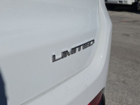 Used 2025 Jeep Compass Limited w/ Elite Group image 8