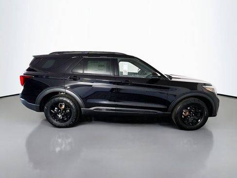 New 2026 Ford Explorer Tremor w/ Tremor Ultimate Package AWD/4WD image 18