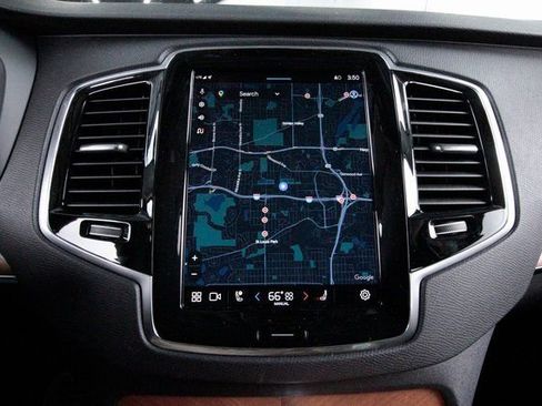 Certified 2025 Volvo XC90 B6 Plus w/ Protection Package Premier image 16