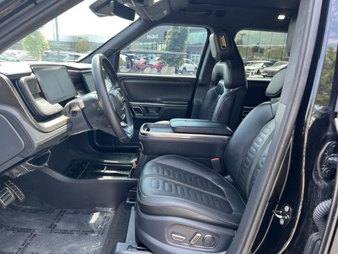 Used 2022 Rivian R1T Adventure AWD/4WD image 2