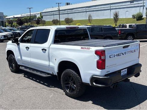 Used 2021 Chevrolet Silverado 1500 LT Trail Boss w/ Bed Protection Package AWD/4WD image 14