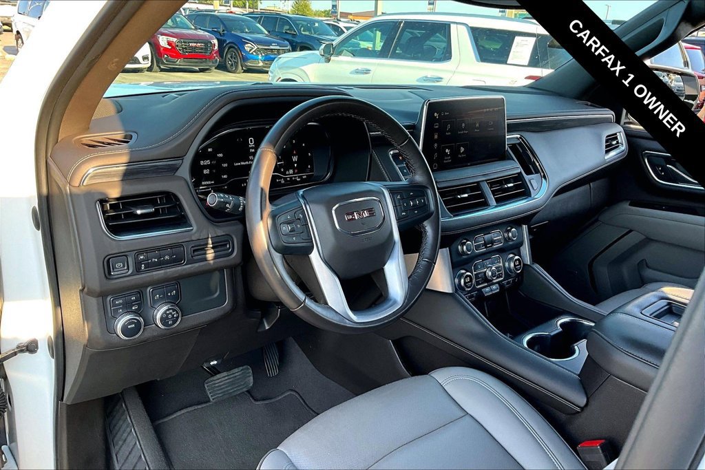 Used 2023 GMC Yukon XL SLT AWD/4WD image 11