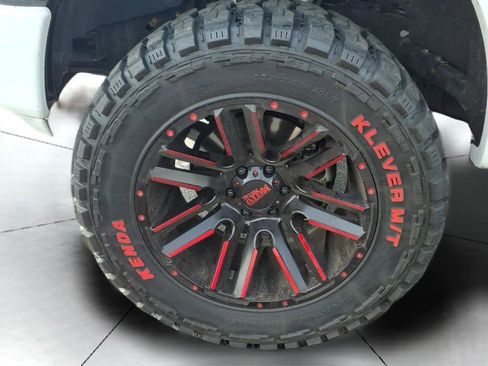 Used 2018 Ford F150 Lariat w/ Equipment Group 502A Luxury image 24