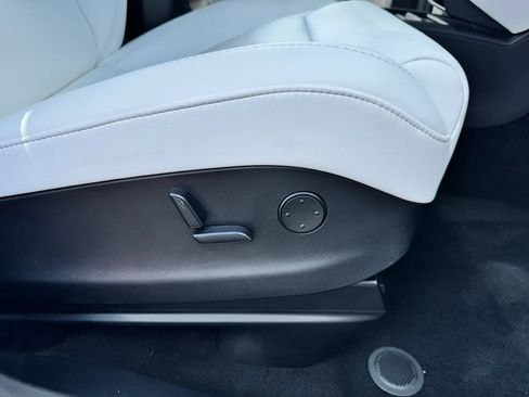 Used 2018 Tesla Model X 100D AWD/4WD image 14