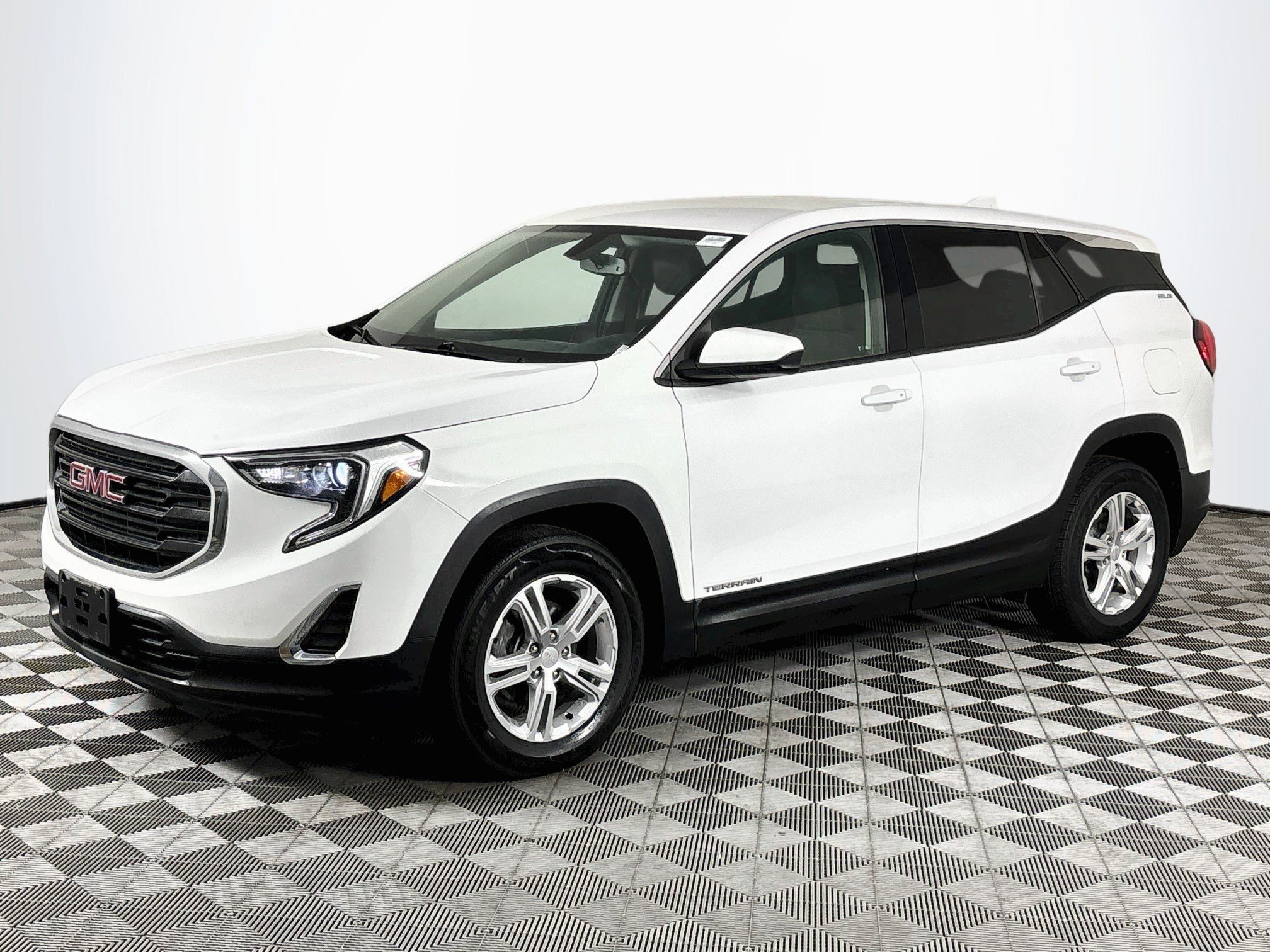Used 2018 GMC Terrain SLE FWD image 4