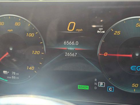 Certified 2023 Mercedes-Benz EQB 250+ image 26