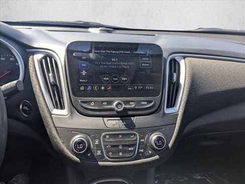 Used 2023 Chevrolet Malibu LT image 11