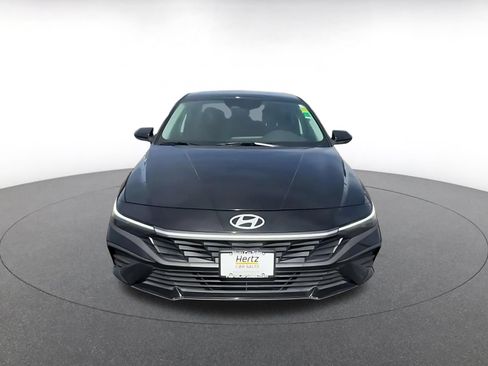Used 2026 Hyundai Elantra Hybrid FWD image 4