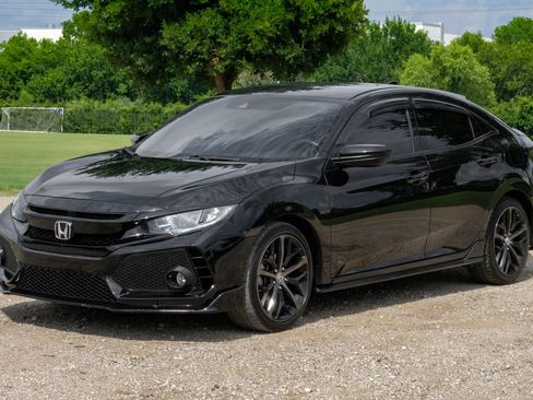 Used 2021 Honda Civic Sport image 5