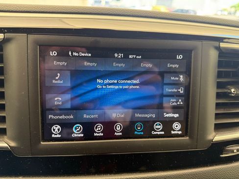 Used 2020 Chrysler Pacifica Touring w/ S Appearance Package image 26