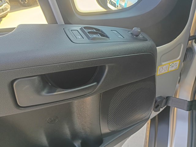 Used 2024 RAM ProMaster 3500 w/ Storage Group FWD image 22