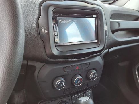 Used 2019 Jeep Renegade Sport image 12