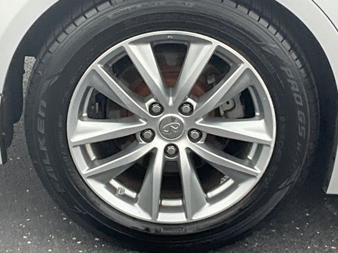 Used 2015 INFINITI Q50 Premium w/ Navigation Package AWD/4WD image 9