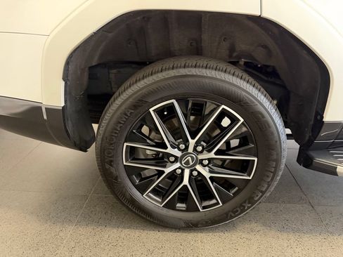 Used 2024 Lexus GX 550 w/ Accessory Package (Z1) AWD/4WD image 8