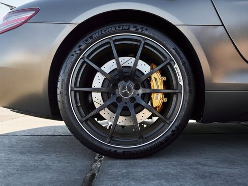 Used 2012 Mercedes-Benz SLS AMG Coupe image 29