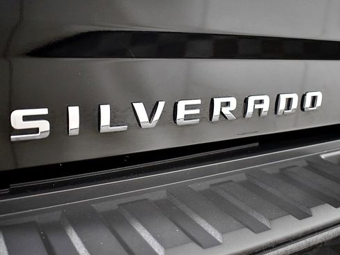 Used 2017 Chevrolet Silverado 1500 LTZ Z71 w/ LTZ Plus Package image 15