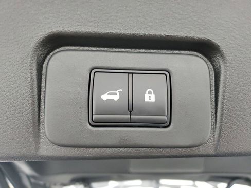 New 2026 Nissan Rogue SV image 33