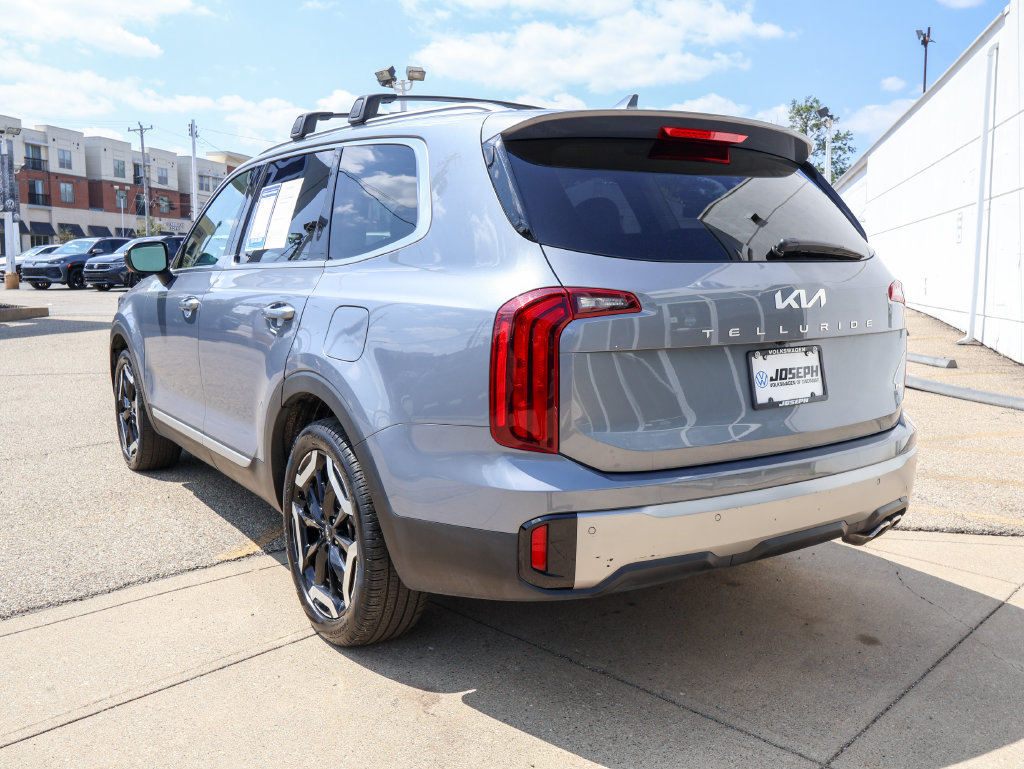 Used 2025 Kia Telluride S AWD/4WD image 3