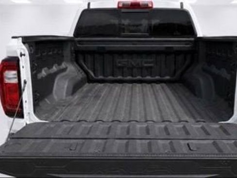 New 2026 GMC Canyon Denali AWD/4WD image 8