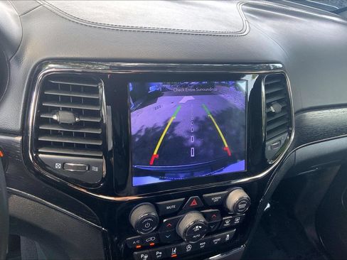 Used 2020 Jeep Grand Cherokee High Altitude AWD/4WD image 23