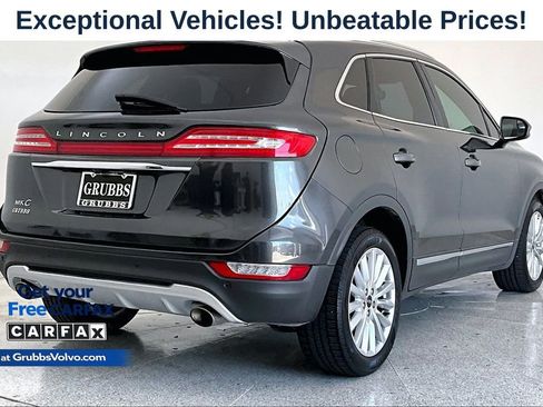 Used 2019 Lincoln MKC Premiere FWD image 2