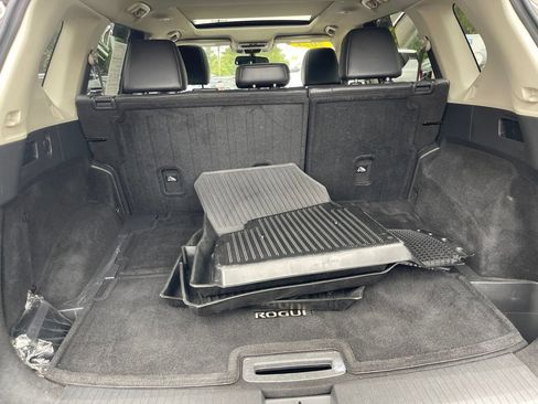 Used 2021 Nissan Rogue Platinum AWD/4WD image 24