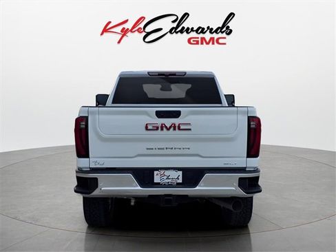 New 2025 GMC Sierra 2500 SLT w/ SLT Premium Package image 6