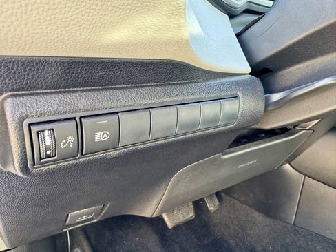 Used 2022 Toyota Corolla XSE image 17