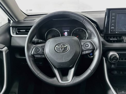 Used 2022 Toyota RAV4 XLE Premium FWD image 18