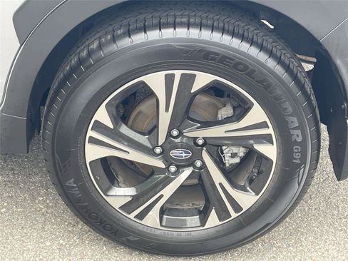 Certified 2024 Subaru Crosstrek 2.0i Premium AWD/4WD image 11
