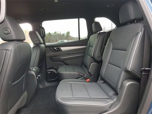 Certified 2025 Buick Enclave Preferred image 10