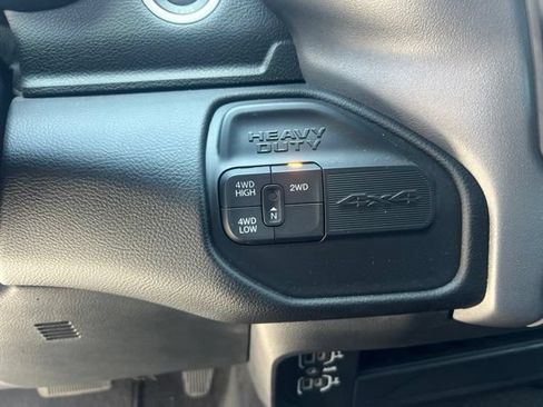 Used 2024 RAM 2500 Big Horn AWD/4WD image 19