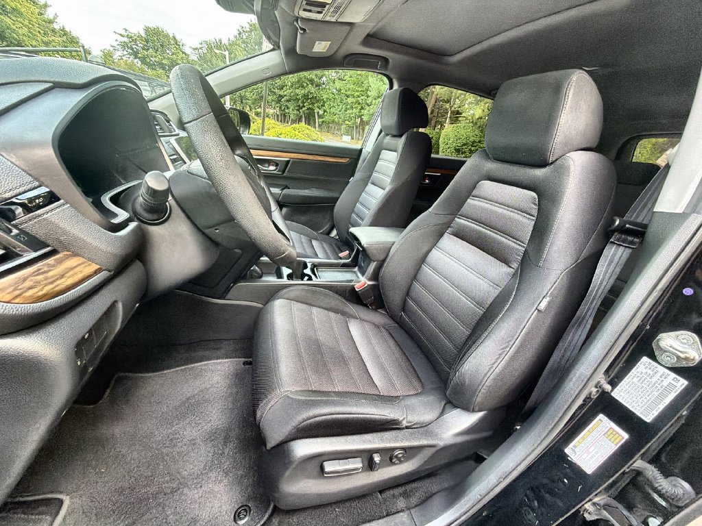 Used 2019 Honda CR-V EX image 19