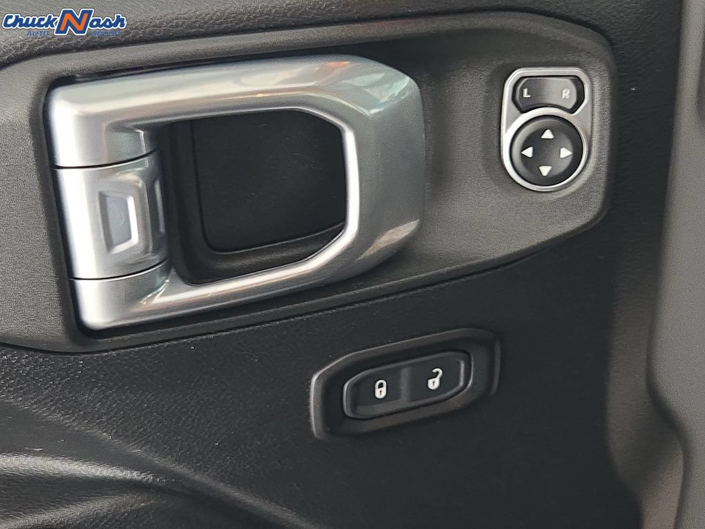 Used 2021 Jeep Gladiator Mojave w/ Cold Weather Group AWD/4WD image 28