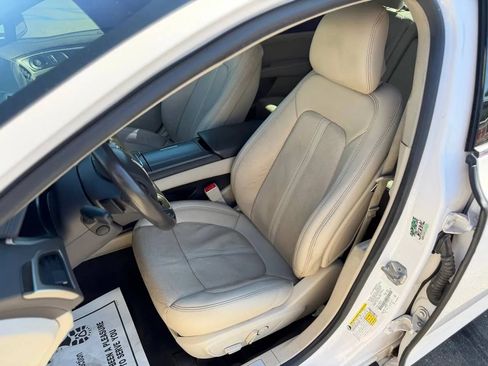 Used 2019 Lincoln MKZ Reserve FWD image 25