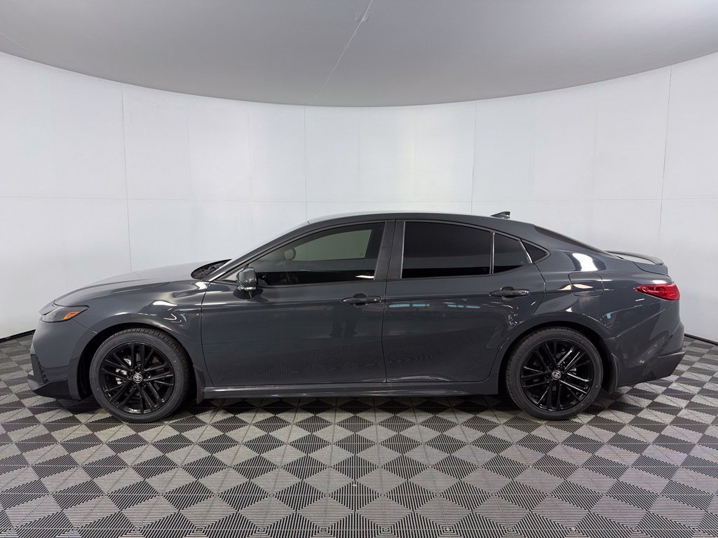Used 2026 Toyota Camry SE FWD image 10