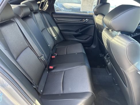 Used 2022 Honda Accord Sport image 15