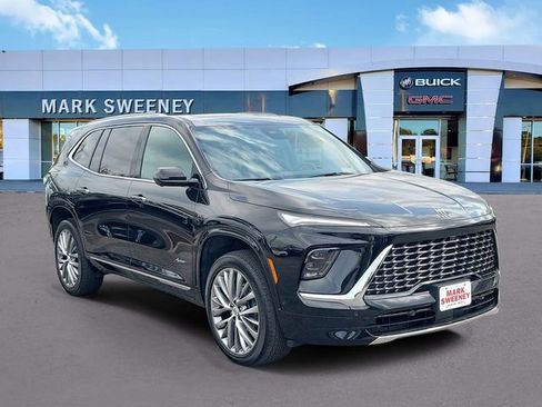 Used 2025 Buick Enclave Avenir w/ Super Cruise Package AWD/4WD image 3