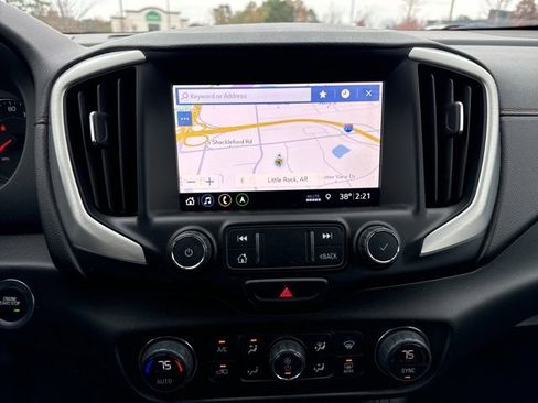 Used 2020 GMC Terrain SLE w/ Driver Convenience Package image 9