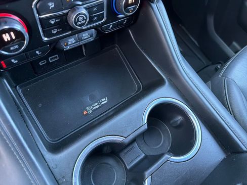 Used 2022 Chevrolet Tahoe Z71 w/ Z71 Off-Road Package image 39