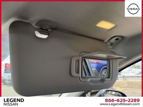 Used 2025 Nissan Kicks SV w/ SV Premium Package AWD/4WD image 31