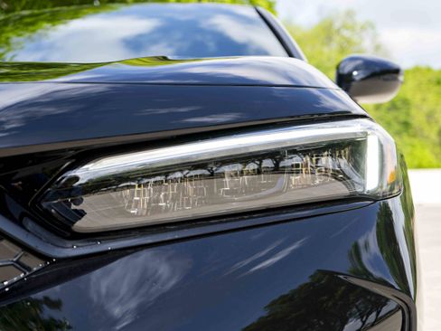 Used 2026 Honda Civic Sport Touring image 11