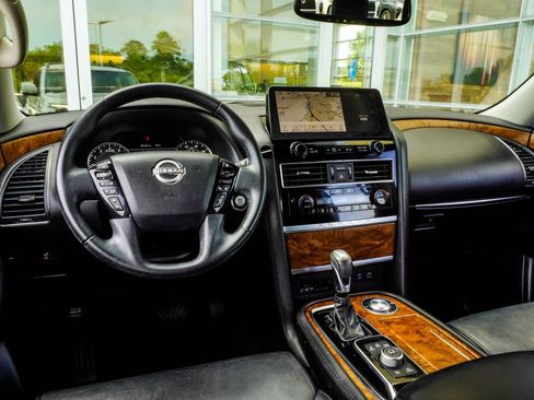 Used 2022 Nissan Armada SL RWD image 16