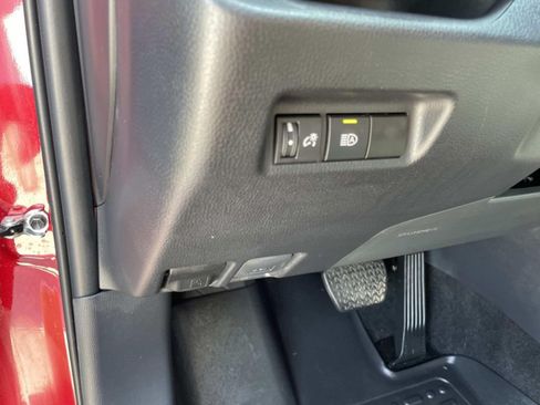 Used 2024 Toyota RAV4 LE FWD image 22
