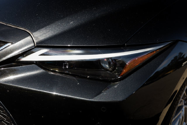 Used 2022 Lexus IS 300 AWD w/ Premium Package image 10