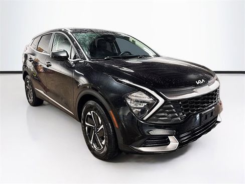 Used 2023 Kia Sportage LX image 1