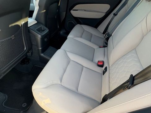 New 2026 Volvo XC60 T8 Plus w/ Protection Package Premier AWD/4WD image 22