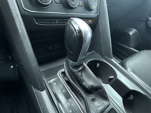 Used 2018 Volkswagen Atlas SE image 25